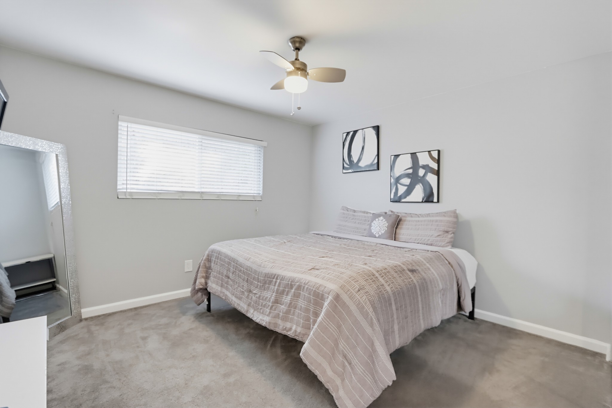 Virtual tour photo 29 of 56 for 3365 S Bonita St
