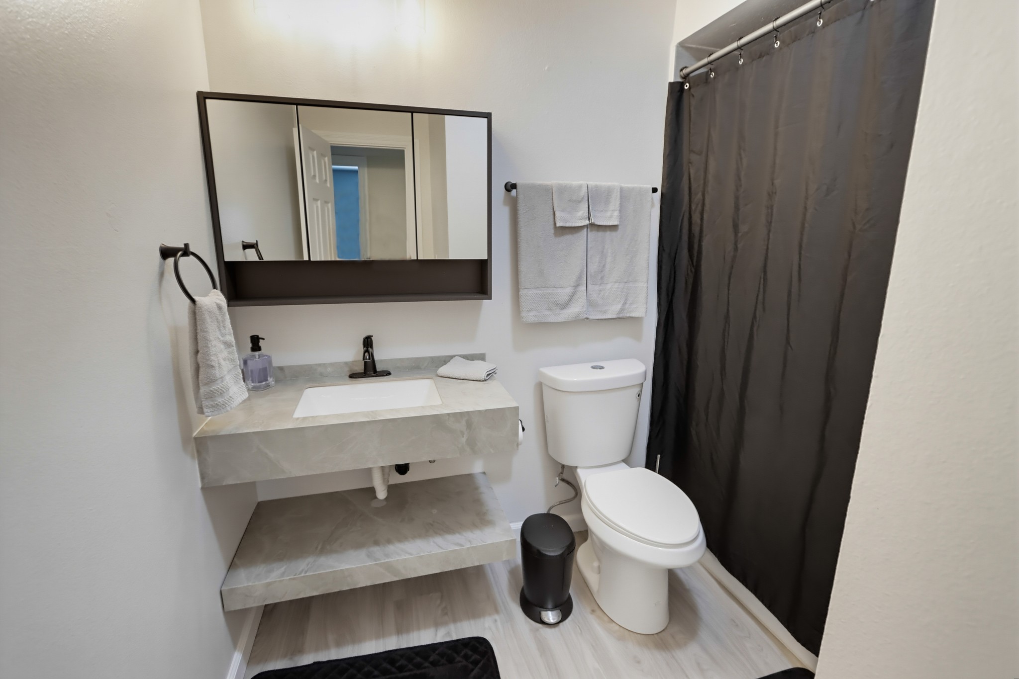 Virtual tour photo 33 of 56 for 3365 S Bonita St