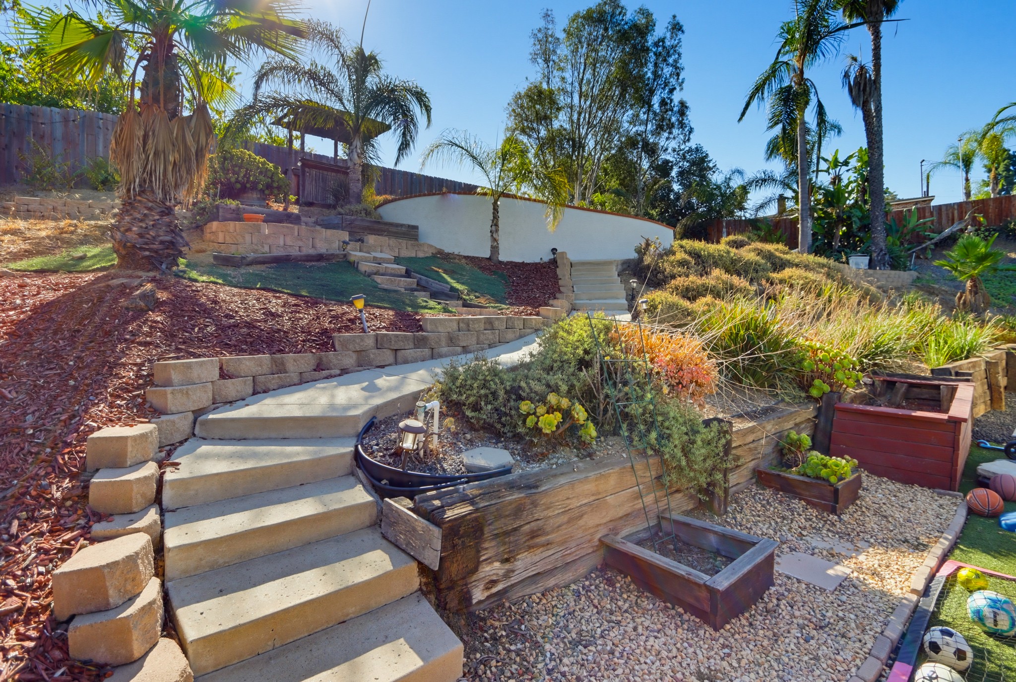 Virtual tour photo 46 of 56 for 3365 S Bonita St