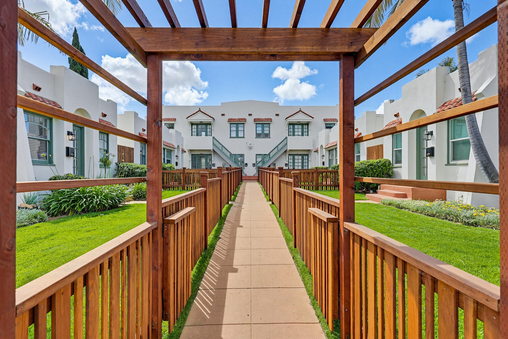 Virtual tour photo 4 of 54 for 3370 Grim Ave