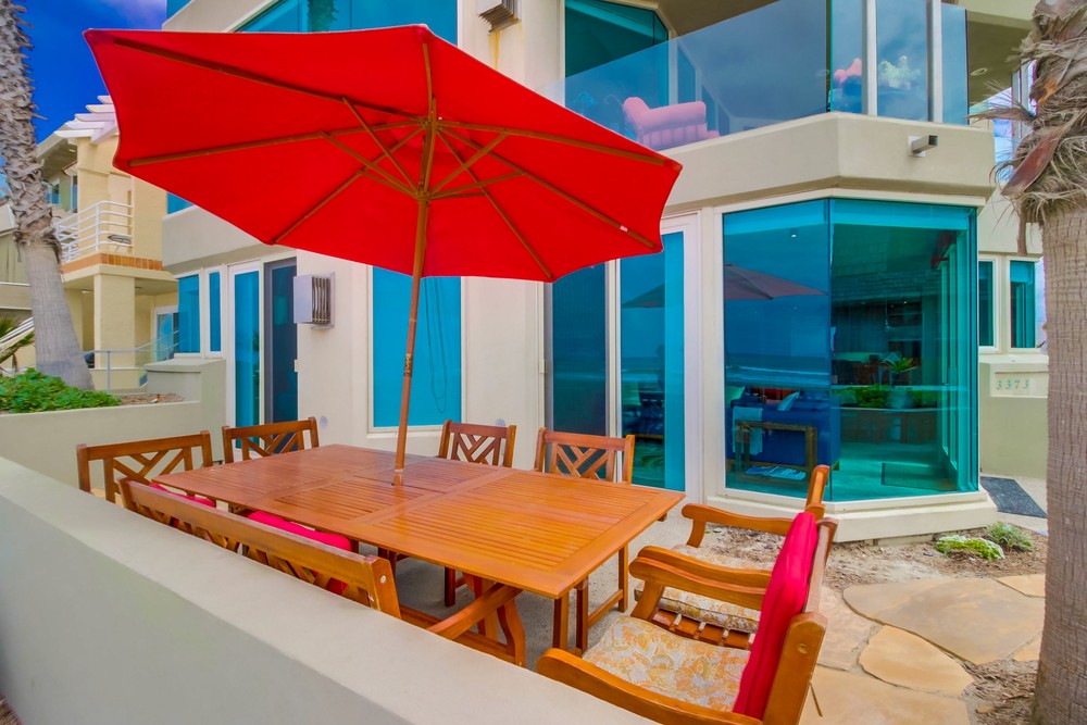 Virtual tour photo 7 of 48 for 3373 Ocean Front Walk