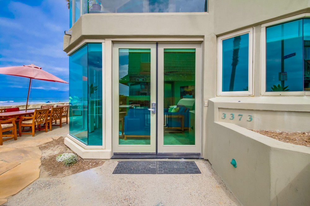 Virtual tour photo 8 of 48 for 3373 Ocean Front Walk