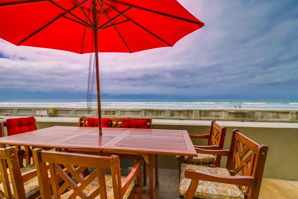 Virtual tour photo 12 of 48 for 3373 Ocean Front Walk