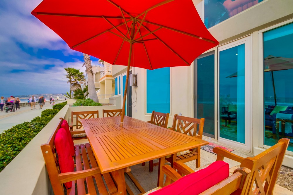 Virtual tour photo 14 of 48 for 3373 Ocean Front Walk