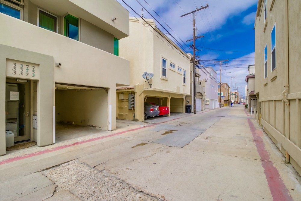 Virtual tour photo 49 of 48 for 3373 Ocean Front Walk