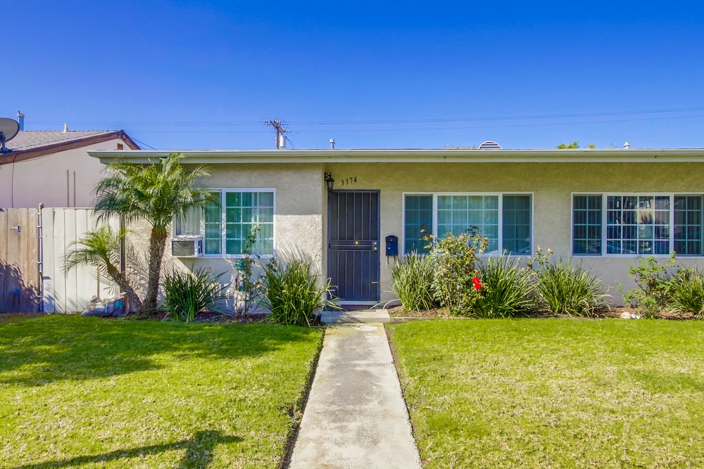 Virtual tour photo 6 of 38 for 3374 Clairemont Dr #76