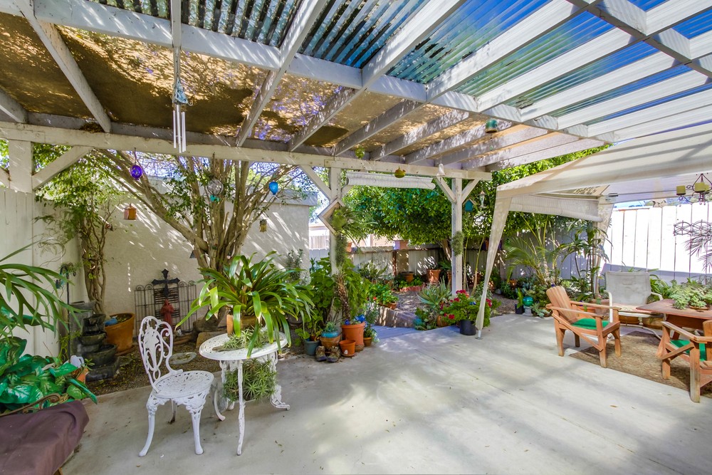 Virtual tour photo 29 of 38 for 3374 Clairemont Dr #76