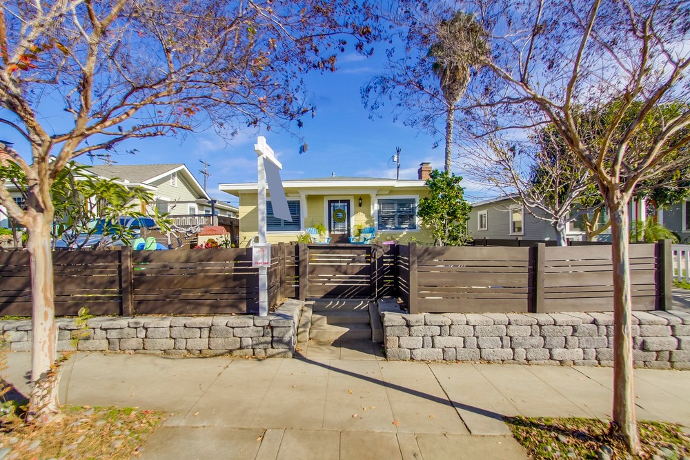 Virtual tour photo 1 of 64 for 3375 32nd St
