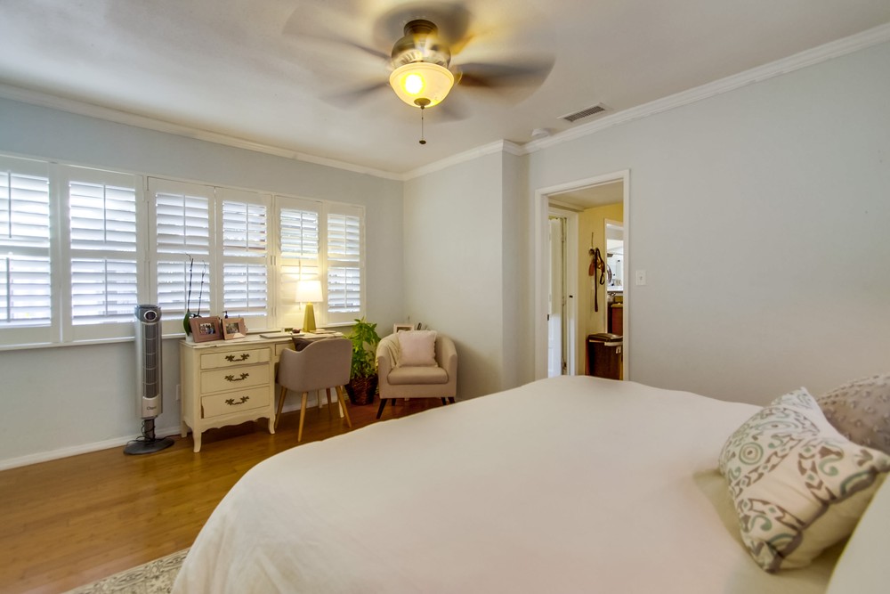 Virtual tour photo 35 of 64 for 3375 32nd St