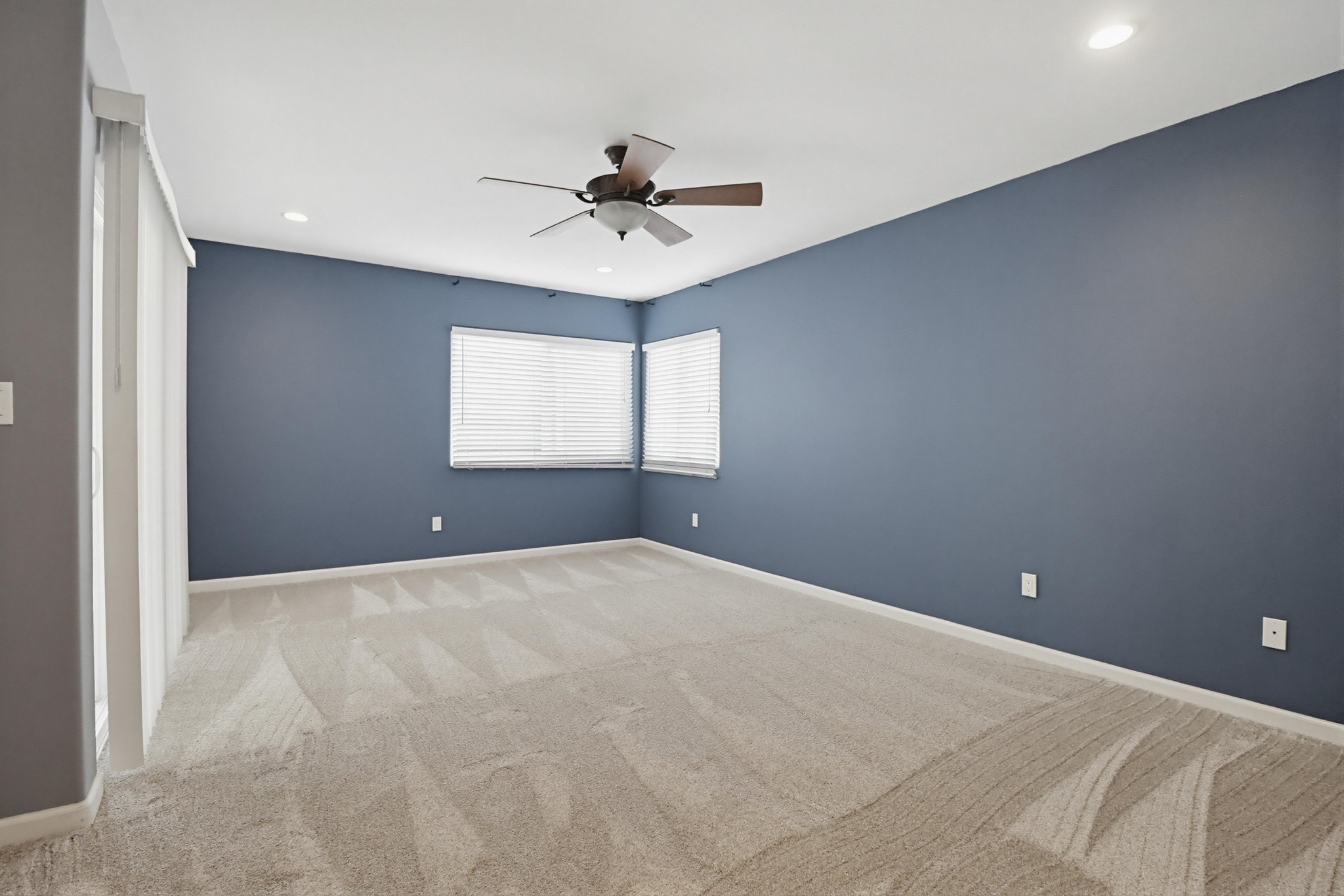 Virtual tour photo 32 of 54 for 3375 Par Dr
