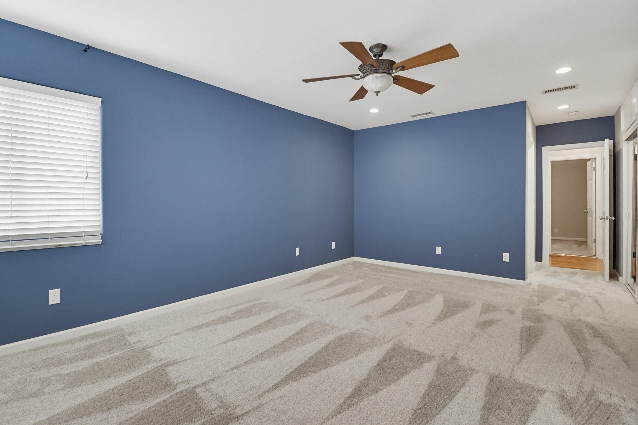 Virtual tour photo 35 of 54 for 3375 Par Dr