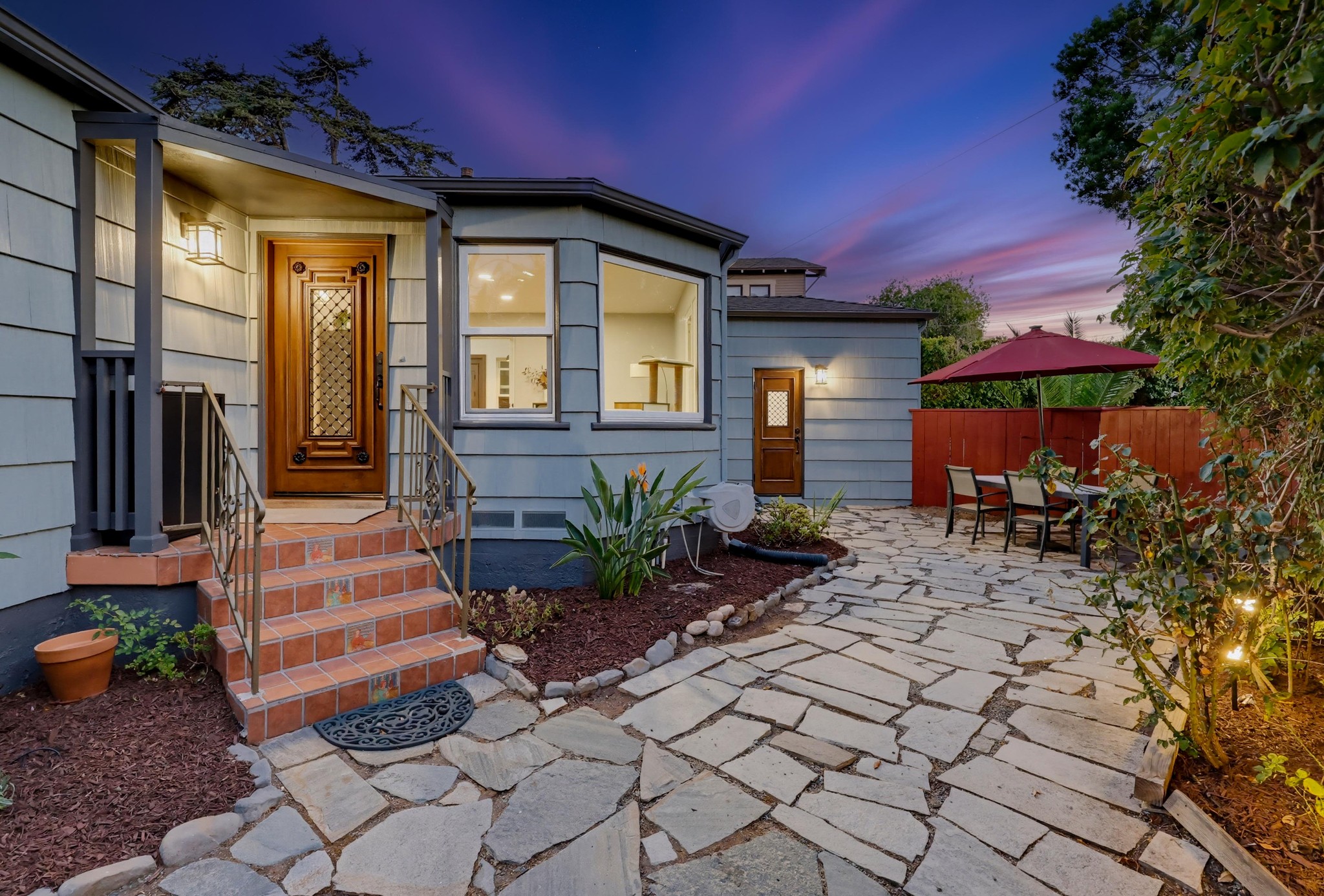 Virtual tour photo 8 of 76 for 3381 N Mountain View Dr