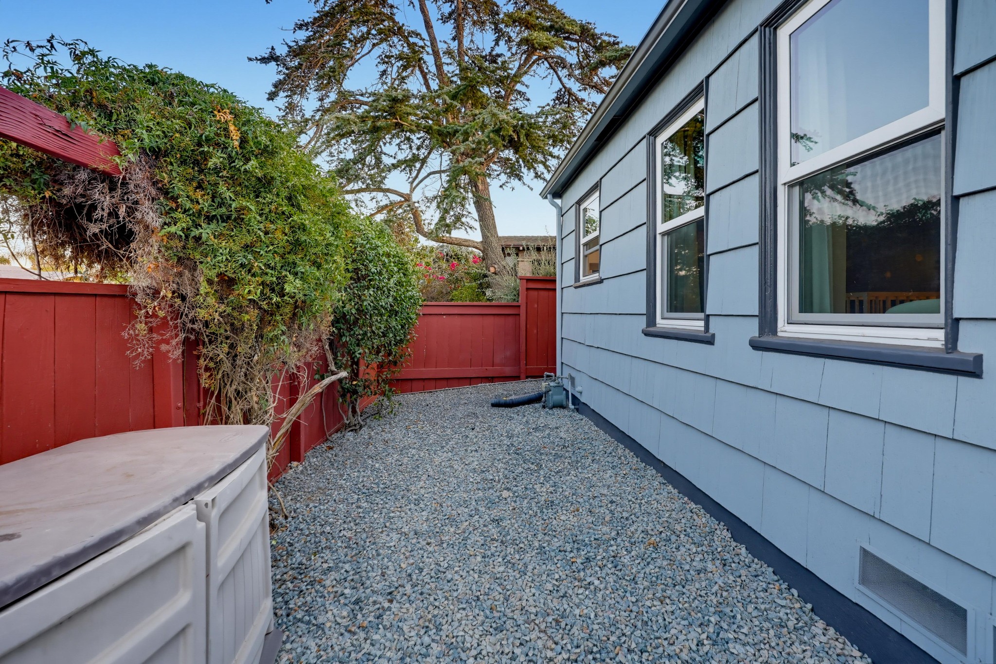 Virtual tour photo 18 of 76 for 3381 N Mountain View Dr