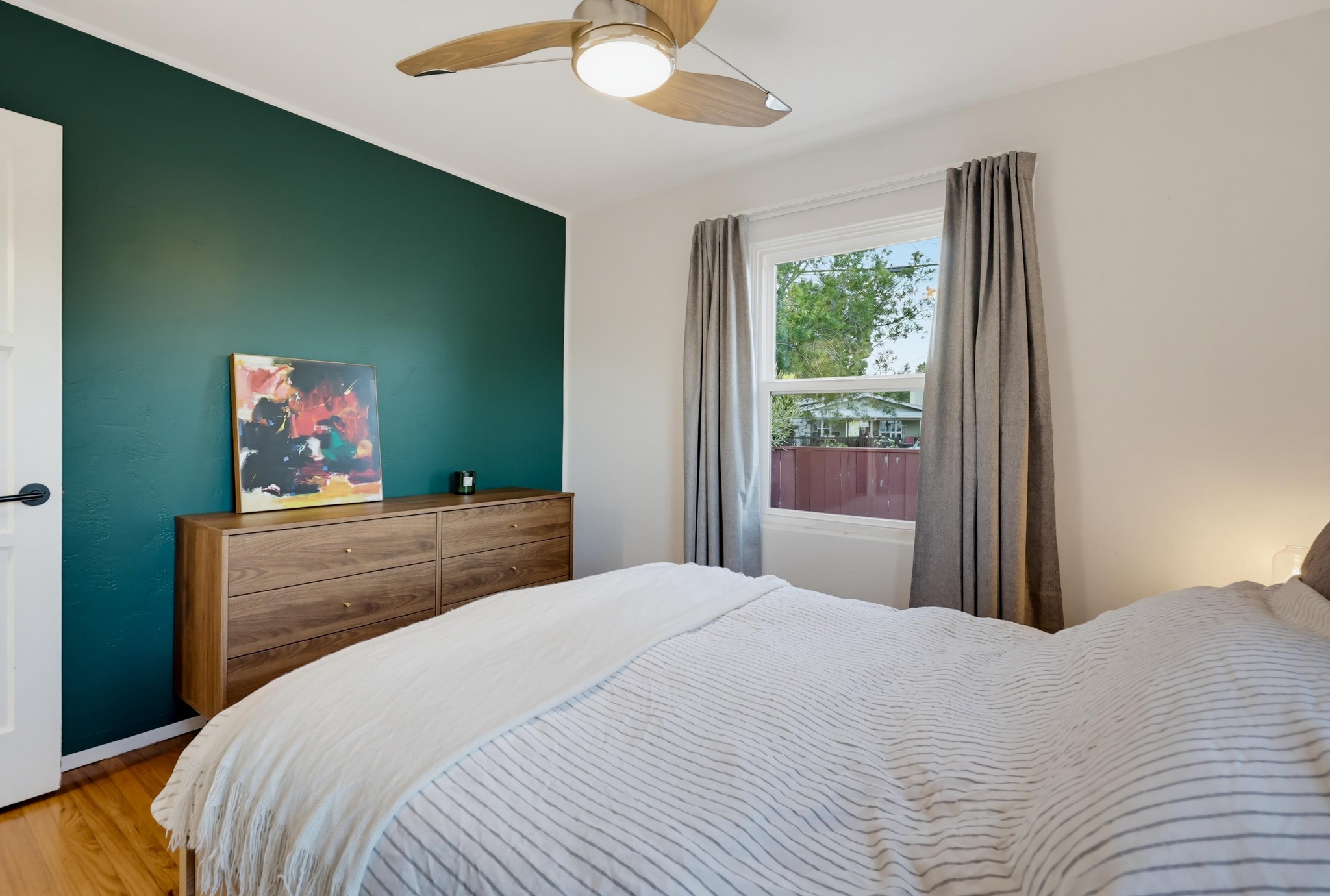 Virtual tour photo 46 of 76 for 3381 N Mountain View Dr