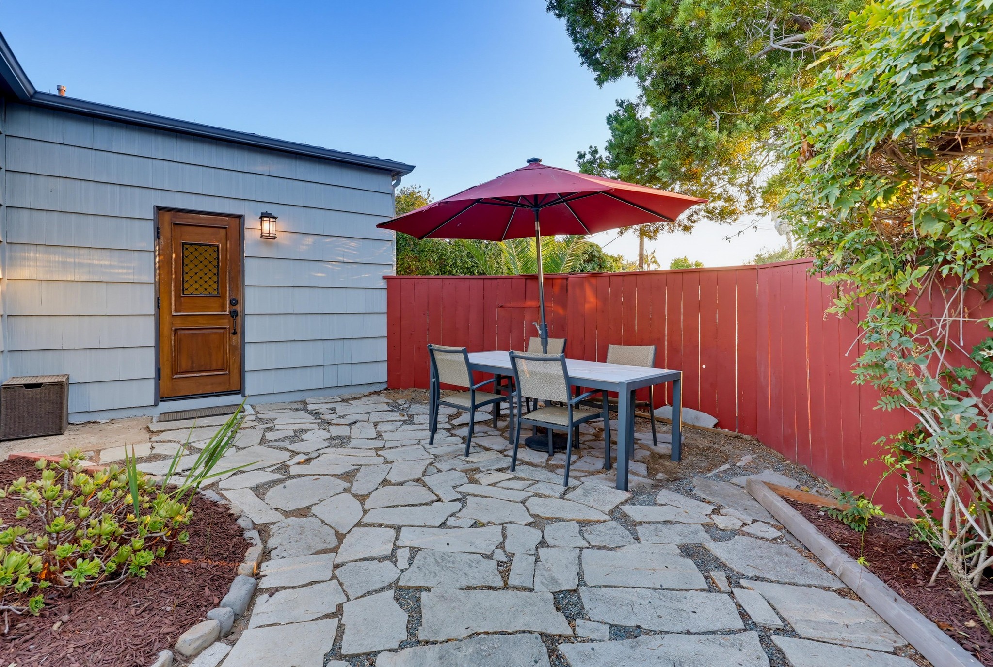 Virtual tour photo 65 of 76 for 3381 N Mountain View Dr