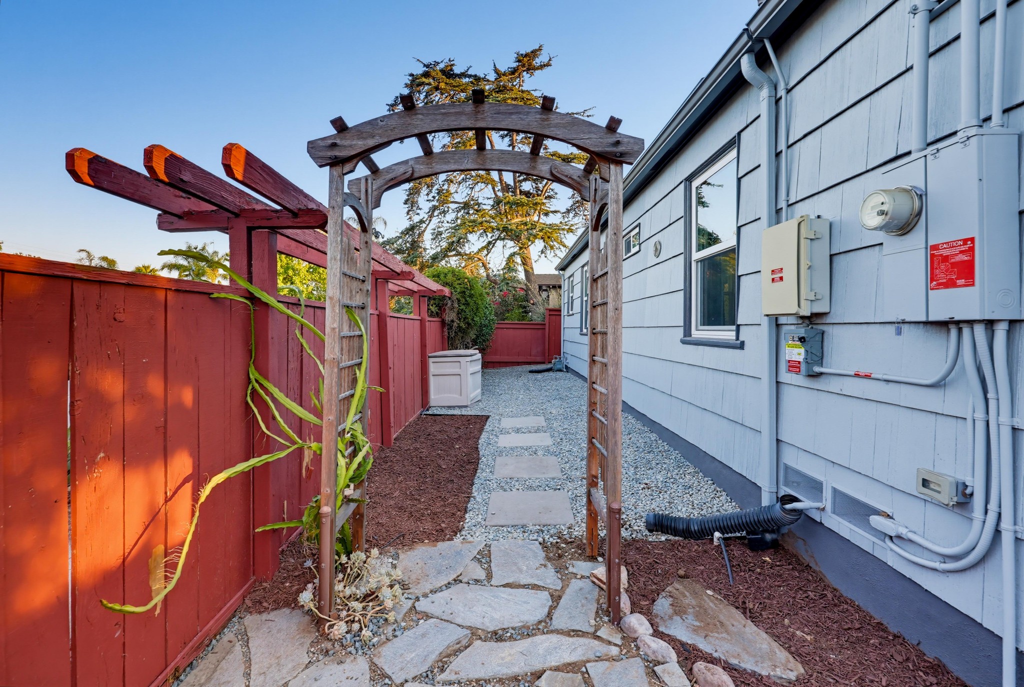 Virtual tour photo 66 of 76 for 3381 N Mountain View Dr