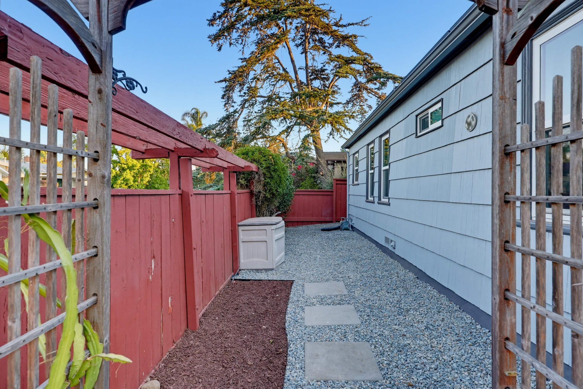 Virtual tour photo 67 of 76 for 3381 N Mountain View Dr