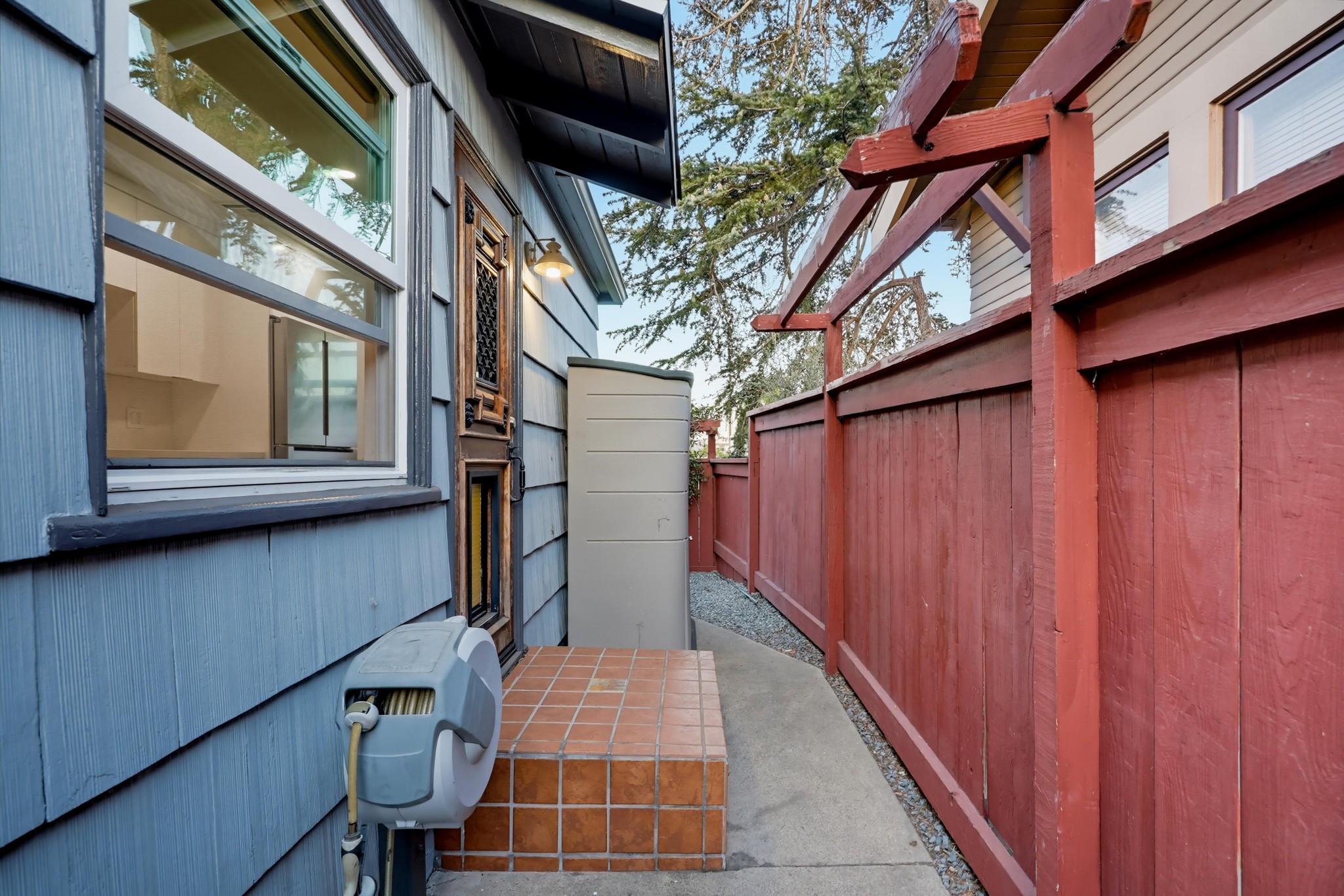 Virtual tour photo 71 of 76 for 3381 N Mountain View Dr