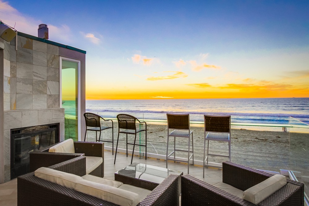Virtual tour photo 8 of 99 for 3393 Ocean Front Walk