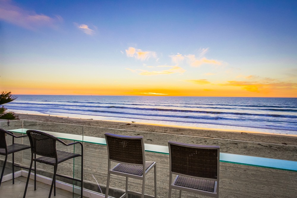 Virtual tour photo 17 of 99 for 3393 Ocean Front Walk