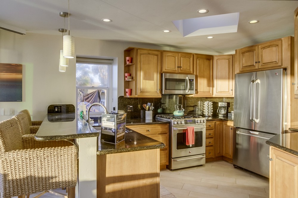 Virtual tour photo 31 of 99 for 3393 Ocean Front Walk