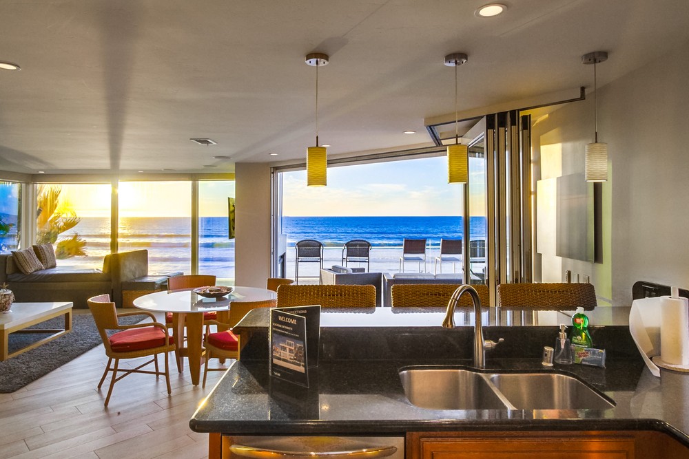 Virtual tour photo 34 of 99 for 3393 Ocean Front Walk