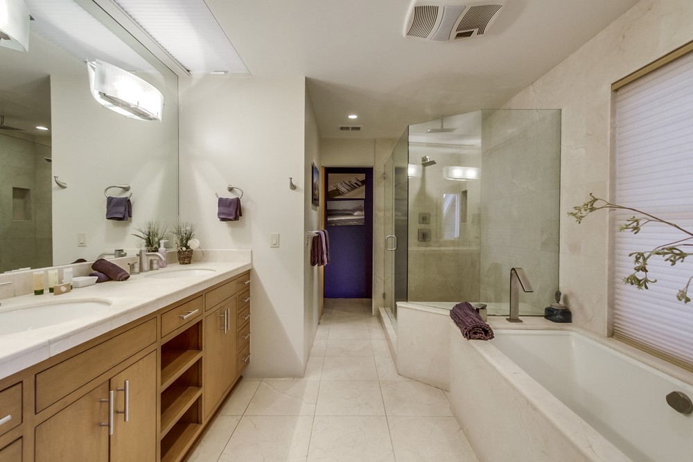 Virtual tour photo 48 of 99 for 3393 Ocean Front Walk