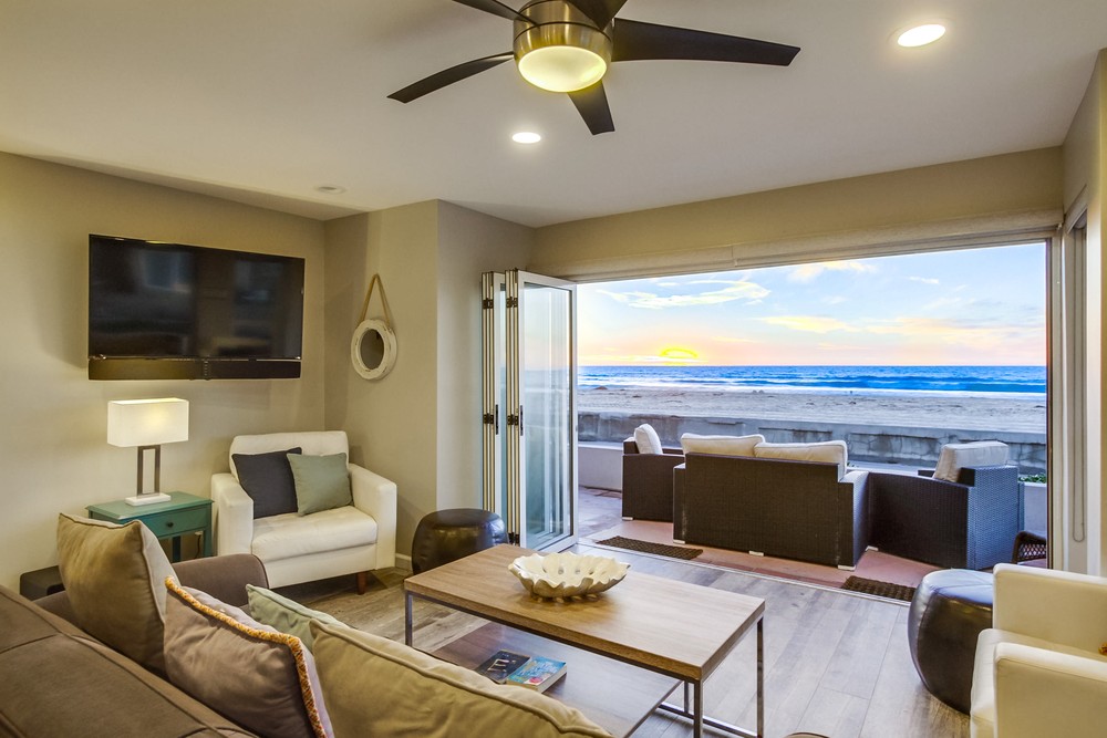 Virtual tour photo 52 of 99 for 3393 Ocean Front Walk
