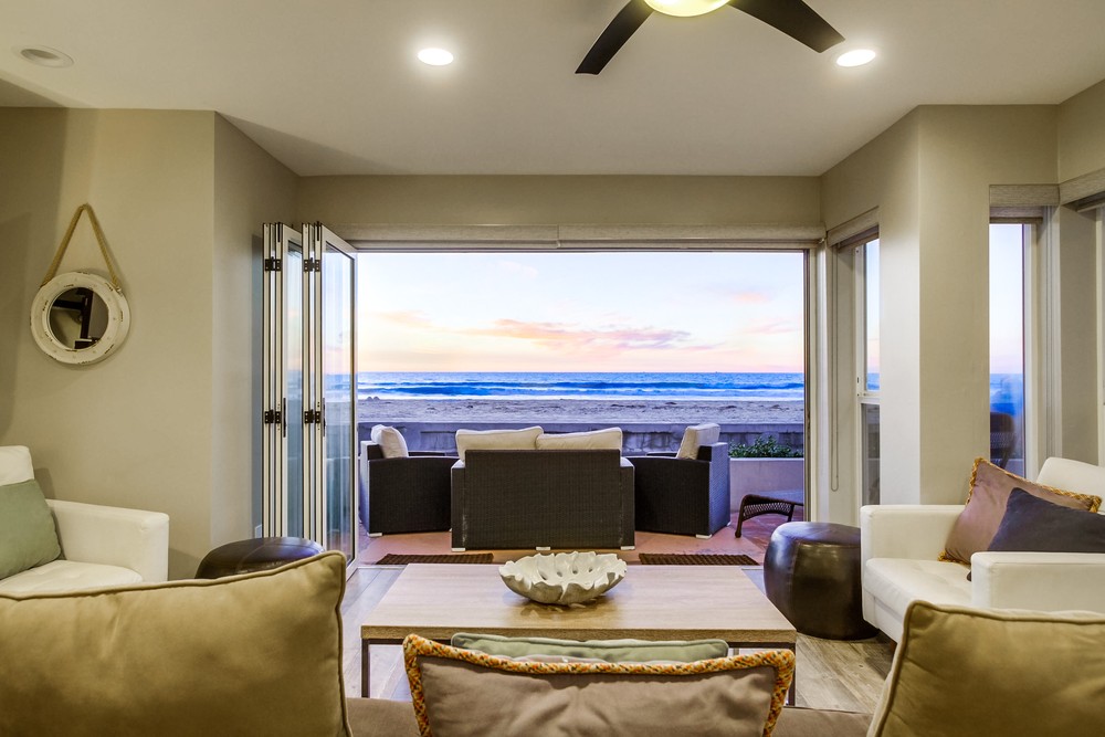 Virtual tour photo 54 of 99 for 3393 Ocean Front Walk