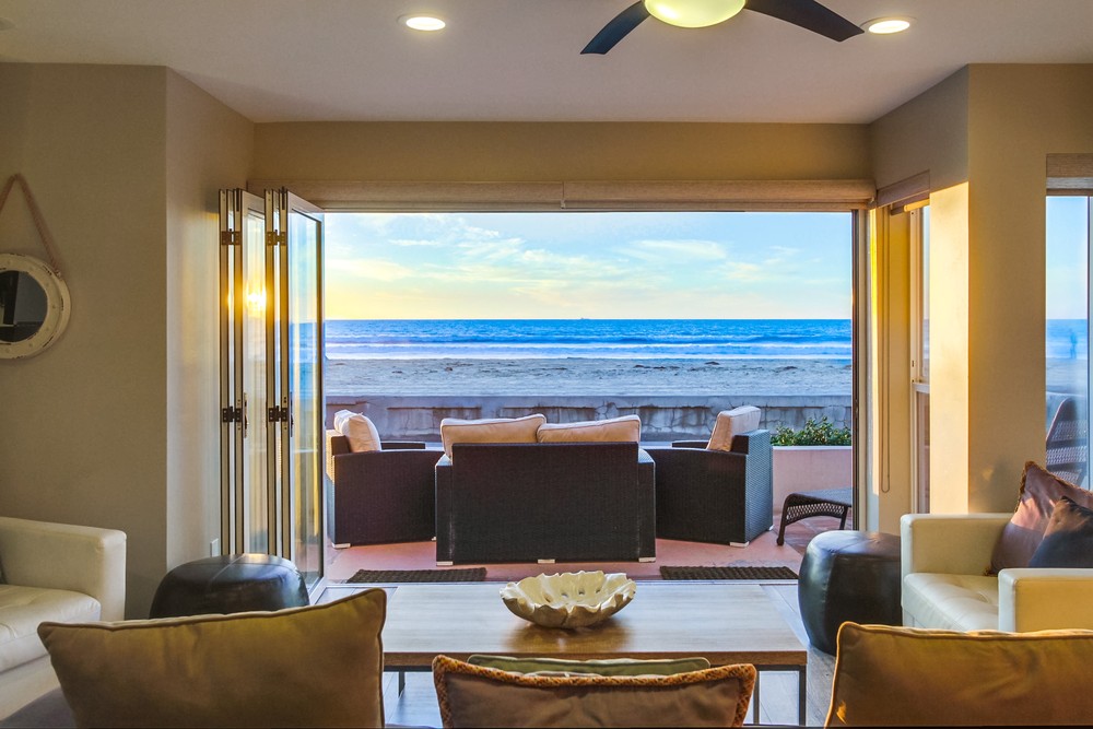 Virtual tour photo 56 of 99 for 3393 Ocean Front Walk
