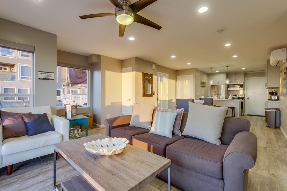 Virtual tour photo 58 of 99 for 3393 Ocean Front Walk