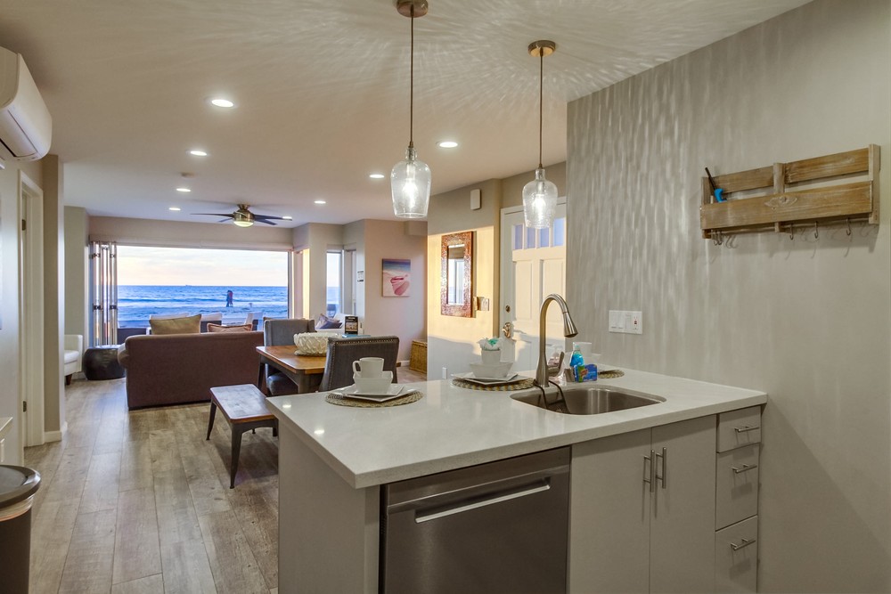Virtual tour photo 70 of 99 for 3393 Ocean Front Walk