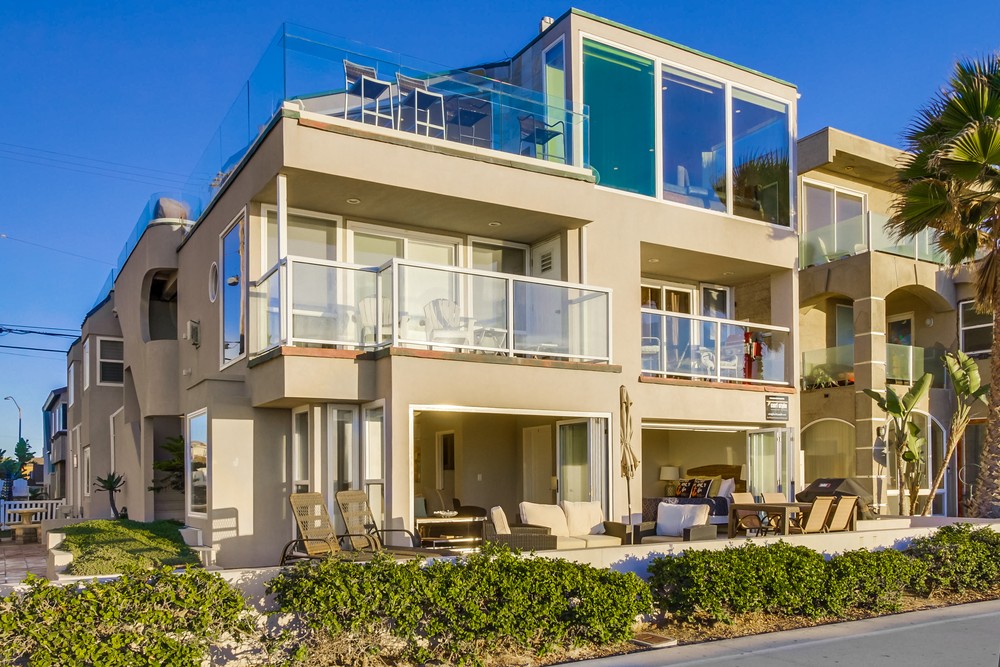 Virtual tour photo 82 of 99 for 3393 Ocean Front Walk