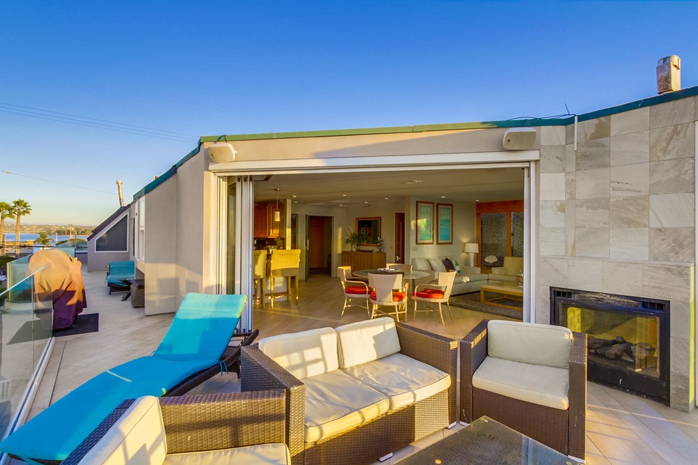 Virtual tour photo 85 of 99 for 3393 Ocean Front Walk