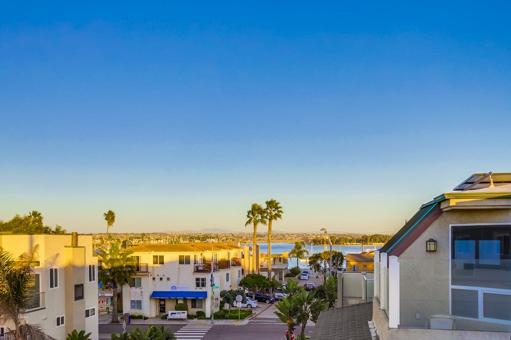 Virtual tour photo 97 of 99 for 3393 Ocean Front Walk