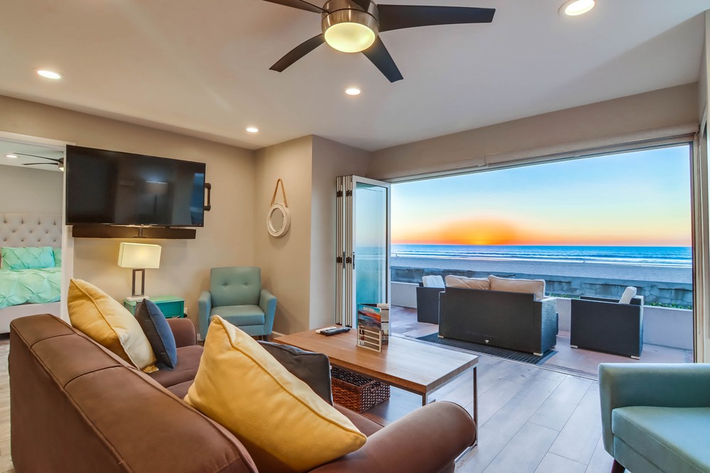 Virtual tour photo 17 of 63 for 3393 Ocean Front Walk