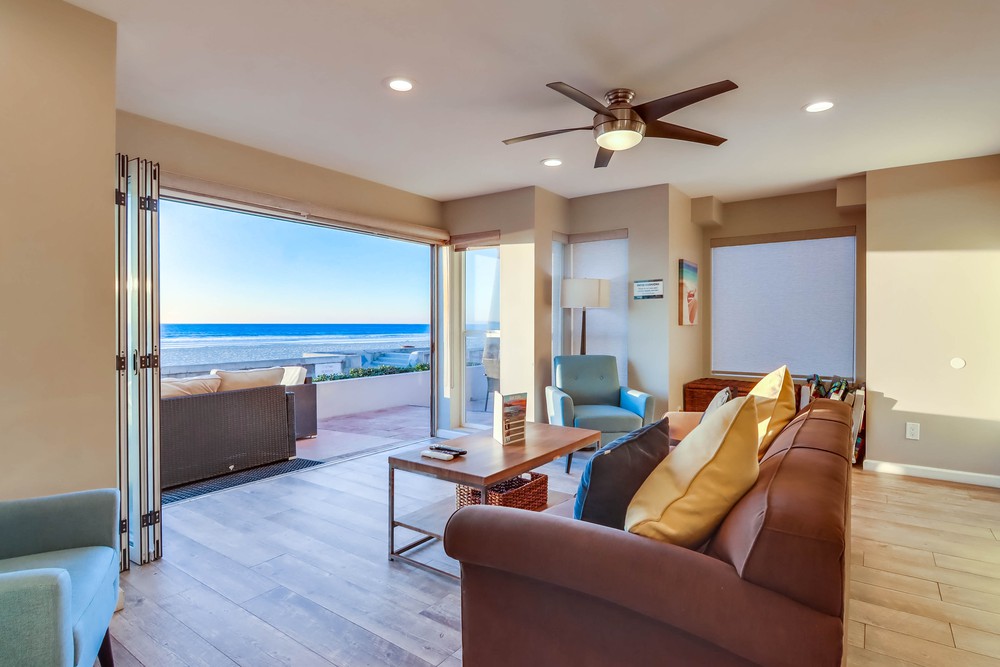 Virtual tour photo 22 of 63 for 3393 Ocean Front Walk