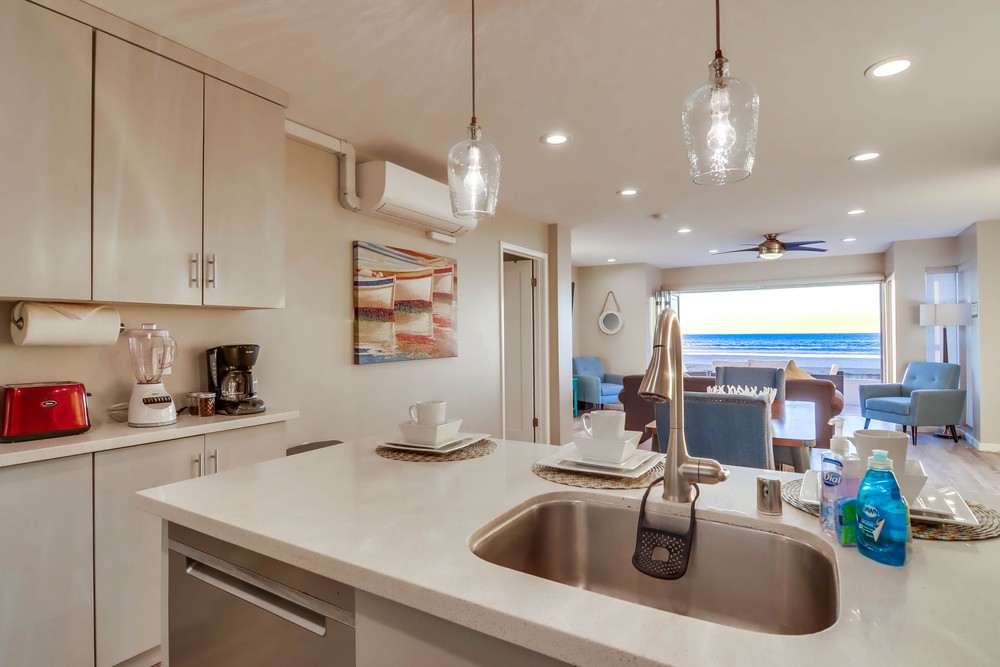 Virtual tour photo 33 of 63 for 3393 Ocean Front Walk