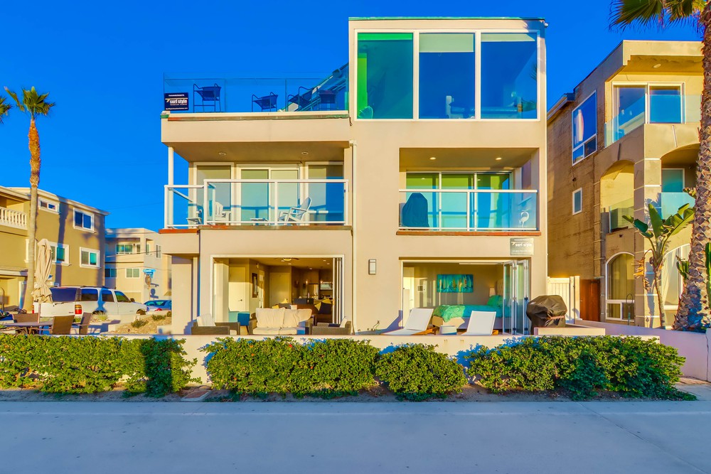 Virtual tour photo 48 of 63 for 3393 Ocean Front Walk
