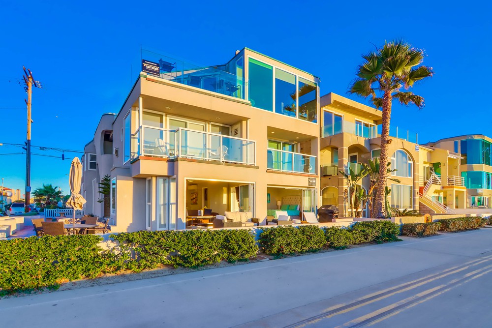 Virtual tour photo 49 of 63 for 3393 Ocean Front Walk