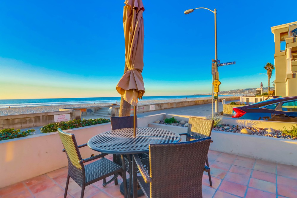 Virtual tour photo 54 of 63 for 3393 Ocean Front Walk