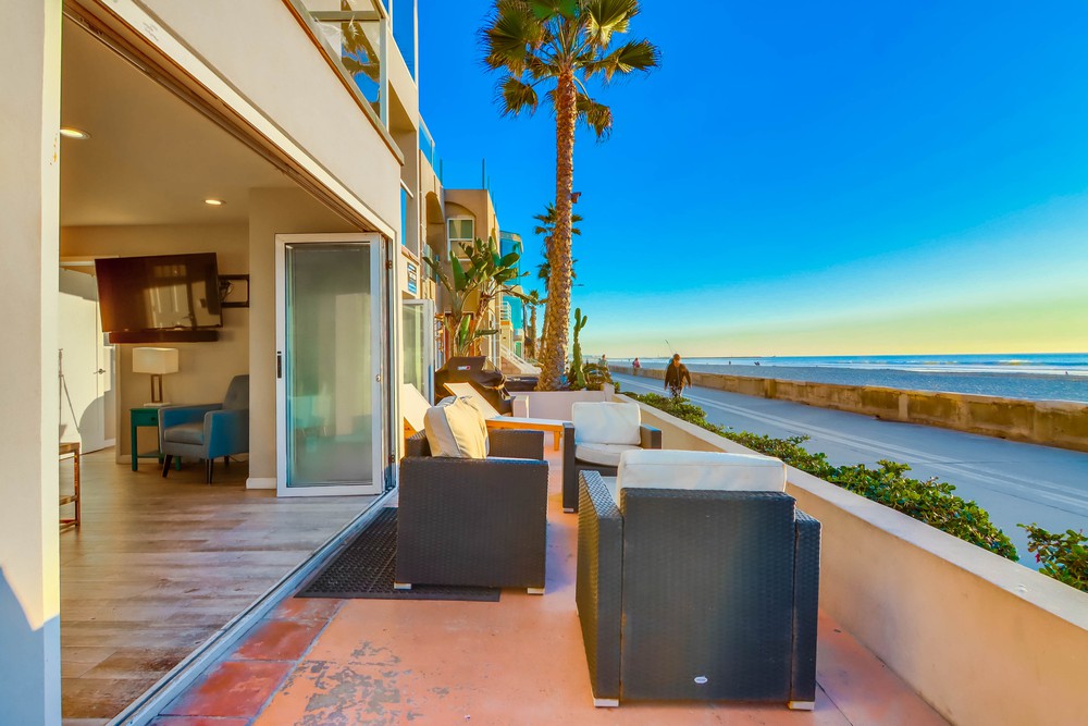 Virtual tour photo 56 of 63 for 3393 Ocean Front Walk