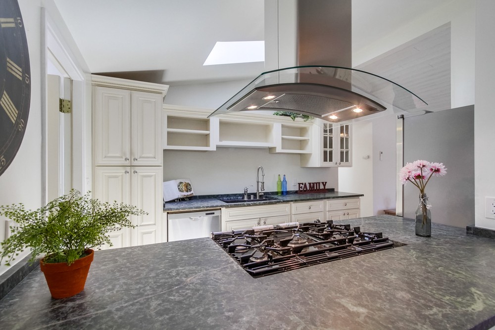 Virtual tour photo 13 of 43 for 3397 Dorchester Dr