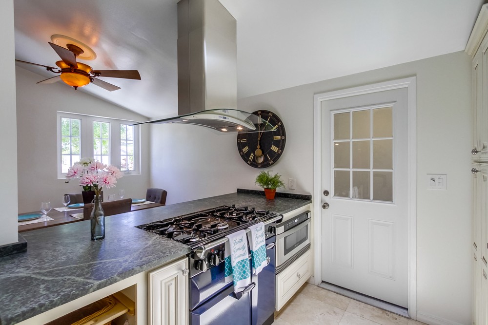 Virtual tour photo 17 of 43 for 3397 Dorchester Dr