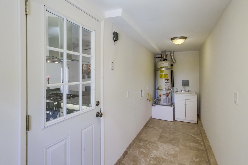 Virtual tour photo 31 of 43 for 3397 Dorchester Dr