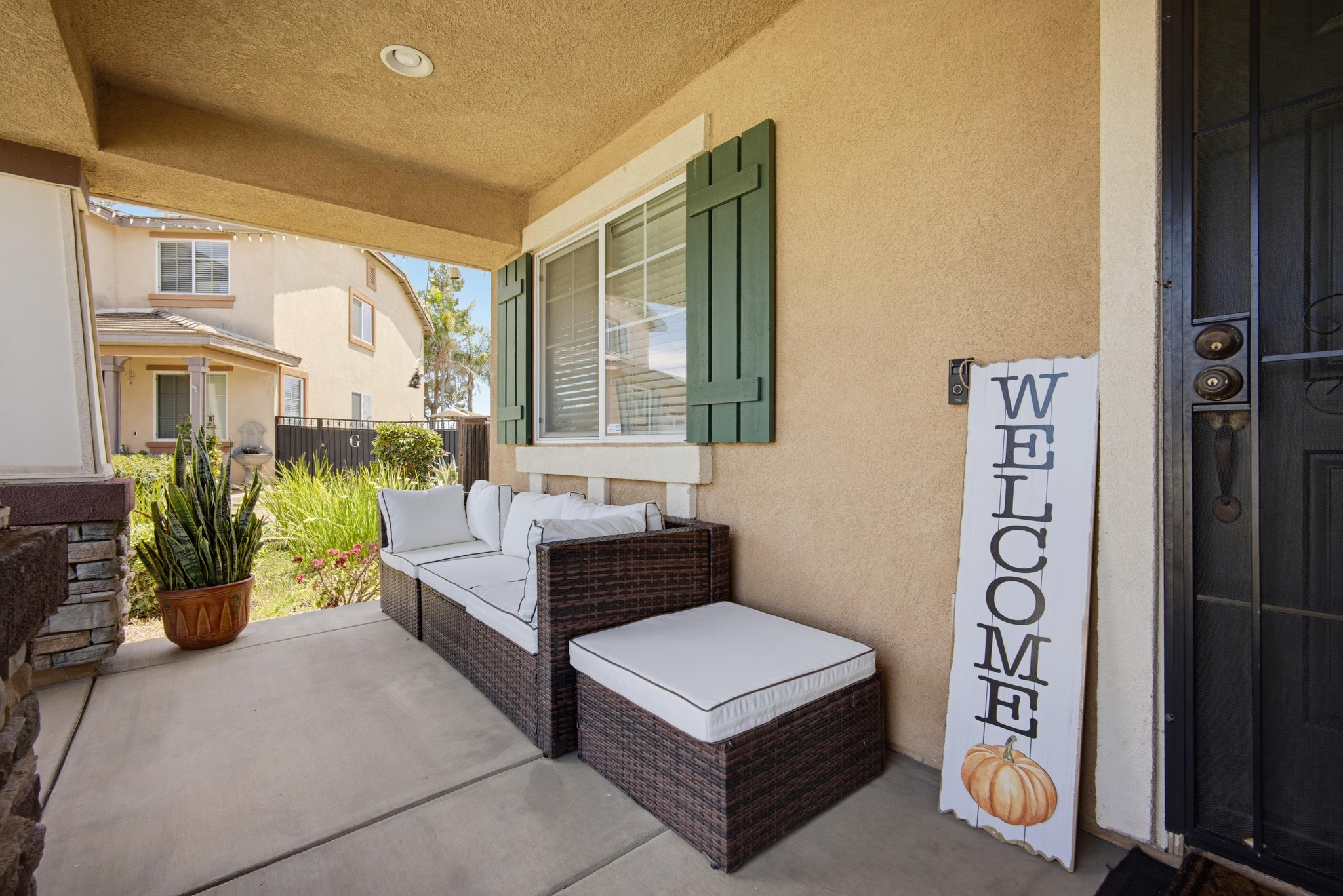 Virtual tour photo 8 of 61 for 33973 Wintergreen Pl