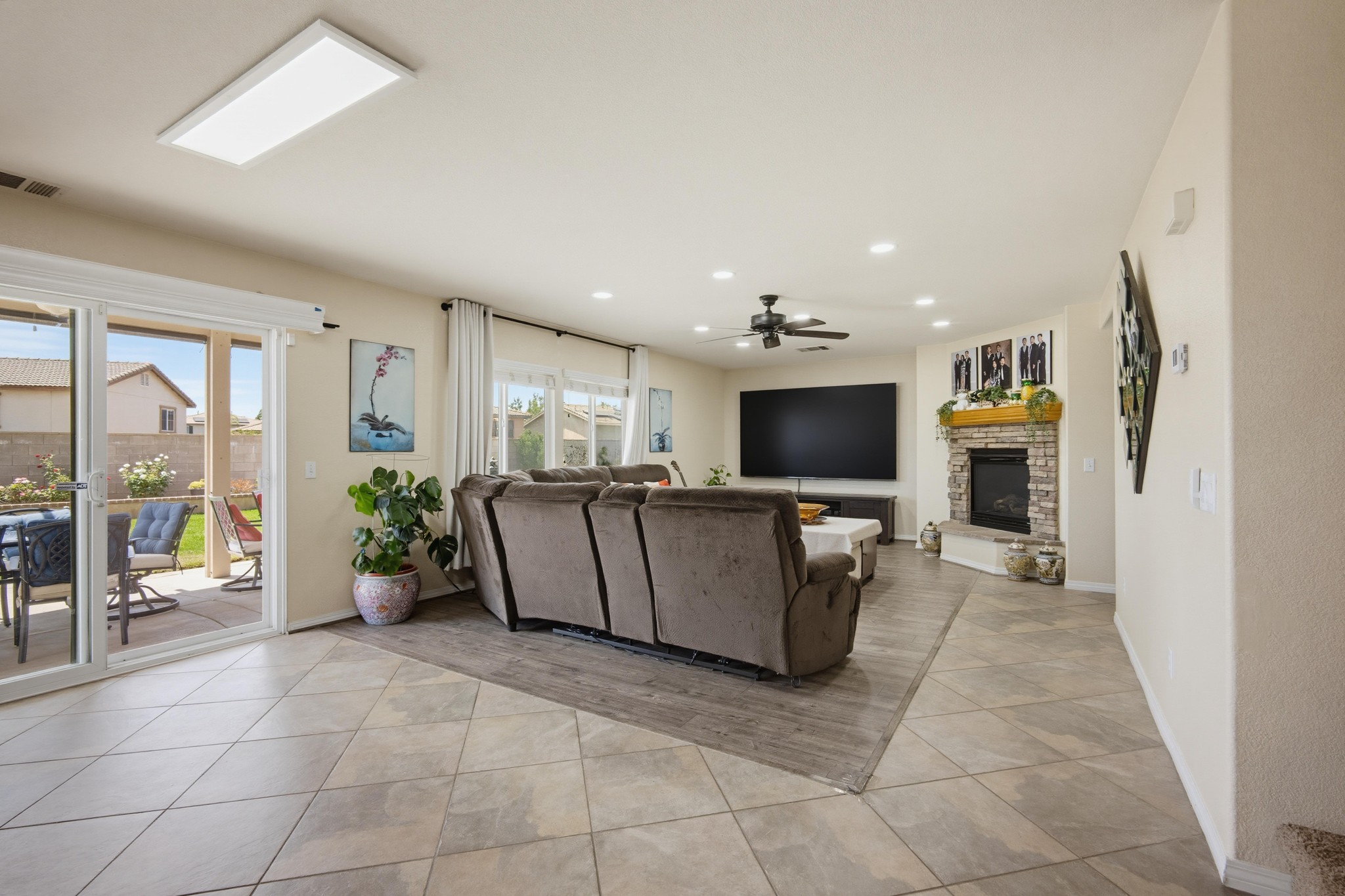 Virtual tour photo 14 of 61 for 33973 Wintergreen Pl