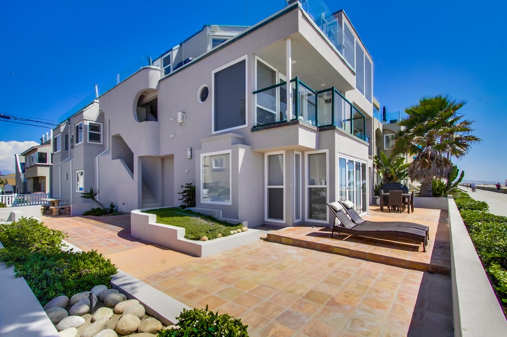 Virtual tour photo 4 of 81 for 3399 Ocean Front Walk