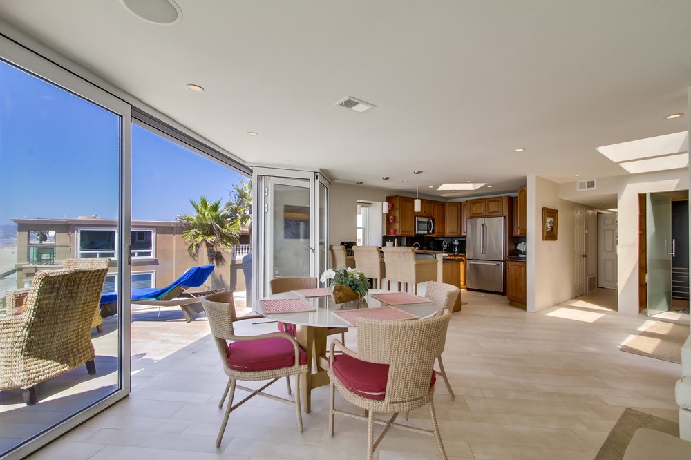 Virtual tour photo 7 of 81 for 3399 Ocean Front Walk