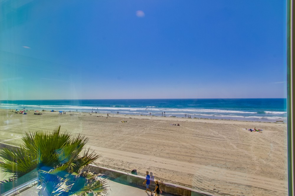 Virtual tour photo 16 of 81 for 3399 Ocean Front Walk